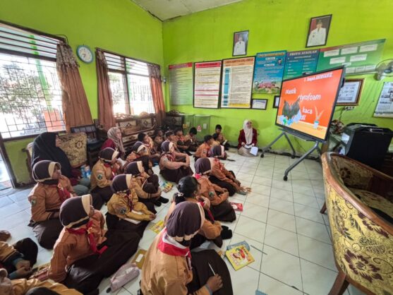 ajari siswa memilah sampah