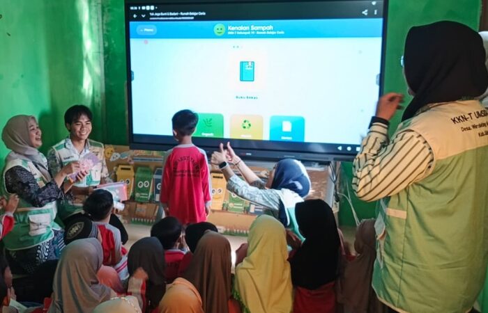 ajari siswa memilah sampah