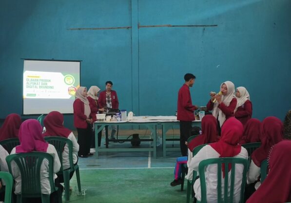 edukasi petani alpukat