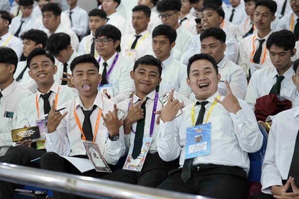 kukuhkan mahasiswa baru umsida