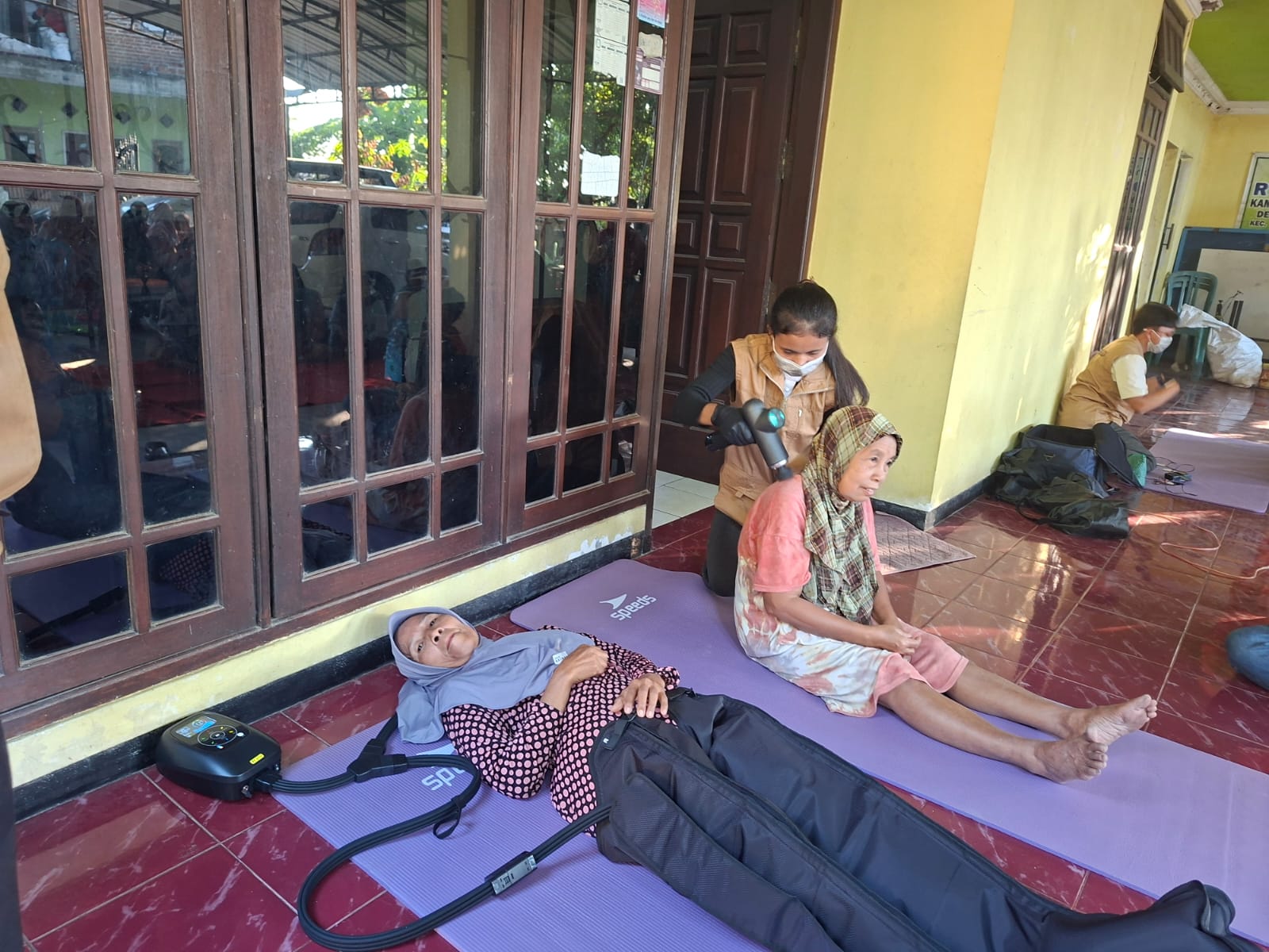 pemeriksaan kesehatan dan fisioterapi