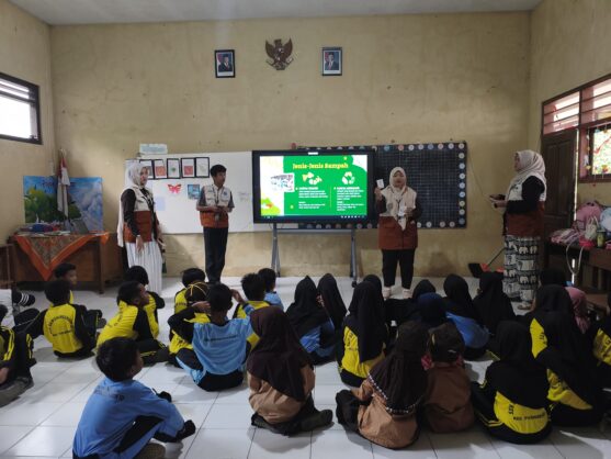 pemilahan sampah dan eco enzyme