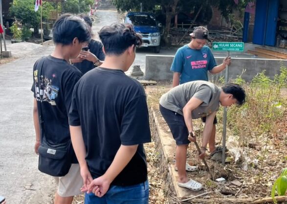 plang penujuk jalan