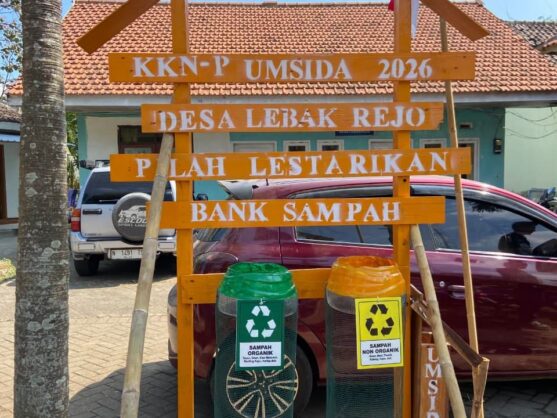 bank sampah dan alat pres