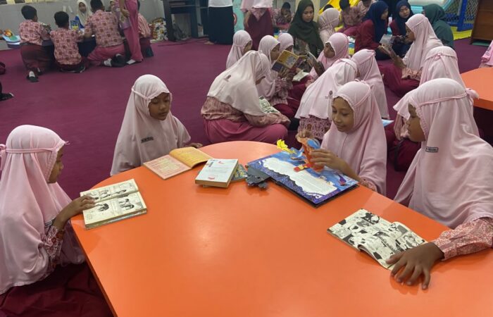 kunjungan perpustakaan daerah 2