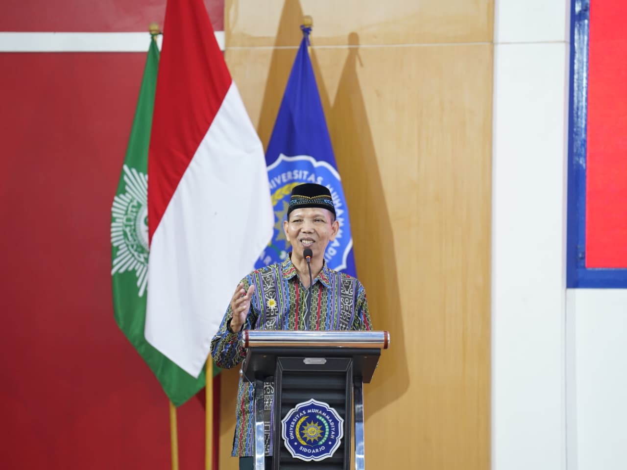 mahasiswa tidak boleh egosentris