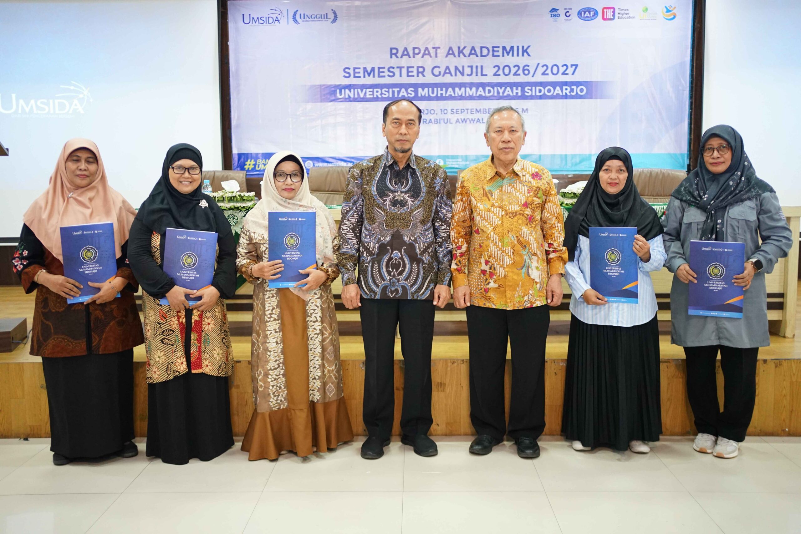 penghargaan umroh dosen dan tendik