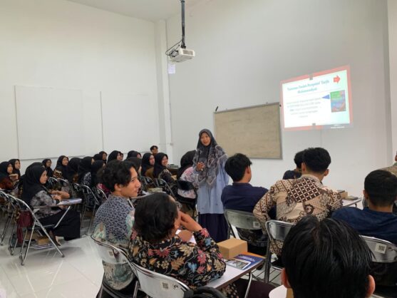 mahasiswa belajar ibadah 2