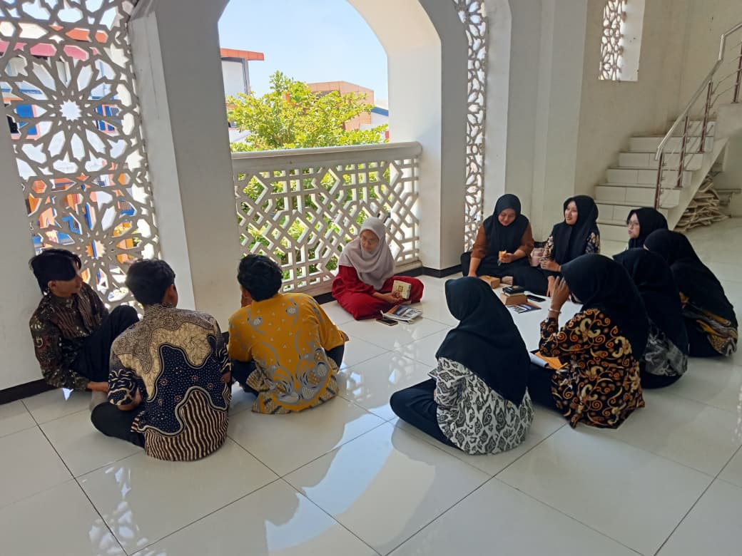 mahasiswa belajar ibadah 2