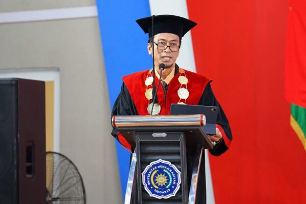 wisudawan umsida